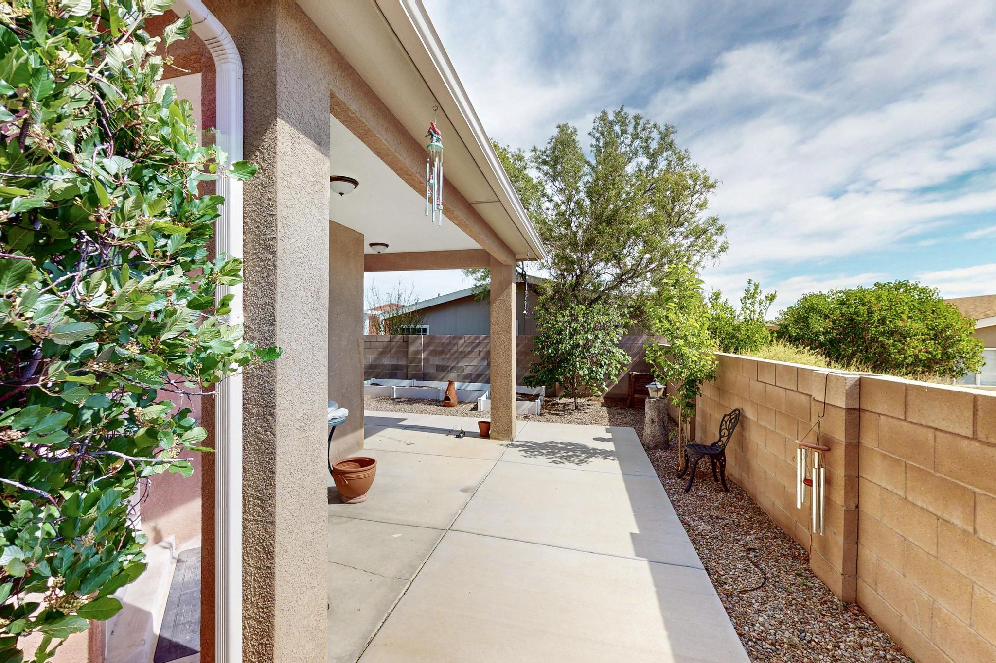 328 SUNRISE BLUFFS Drive
