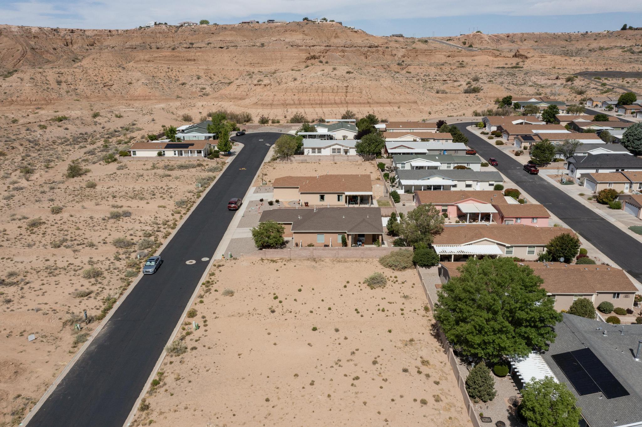 328 SUNRISE BLUFFS Drive