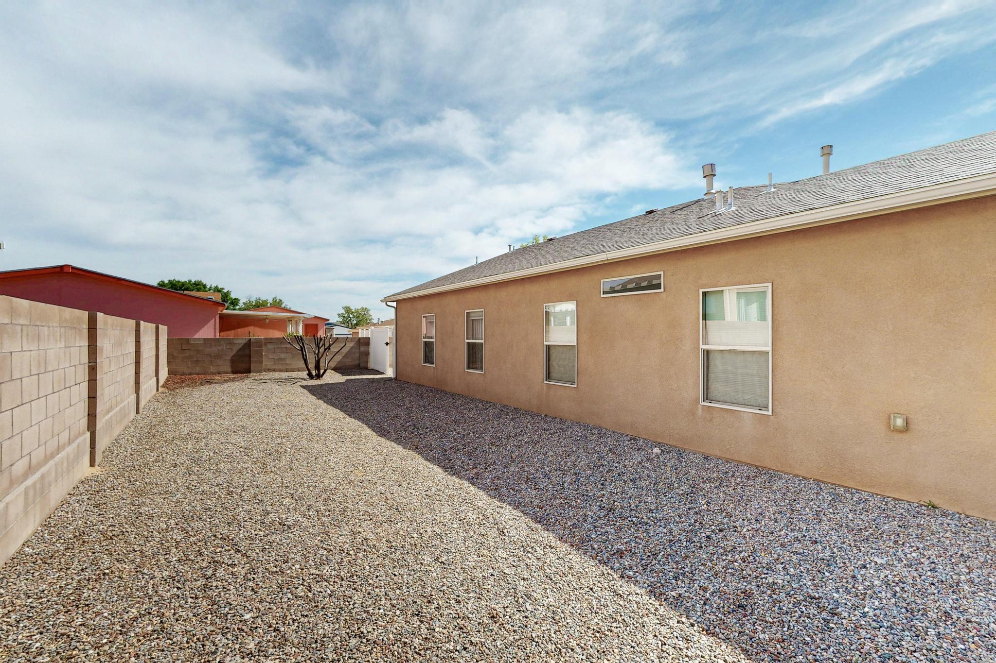 328 SUNRISE BLUFFS Drive
