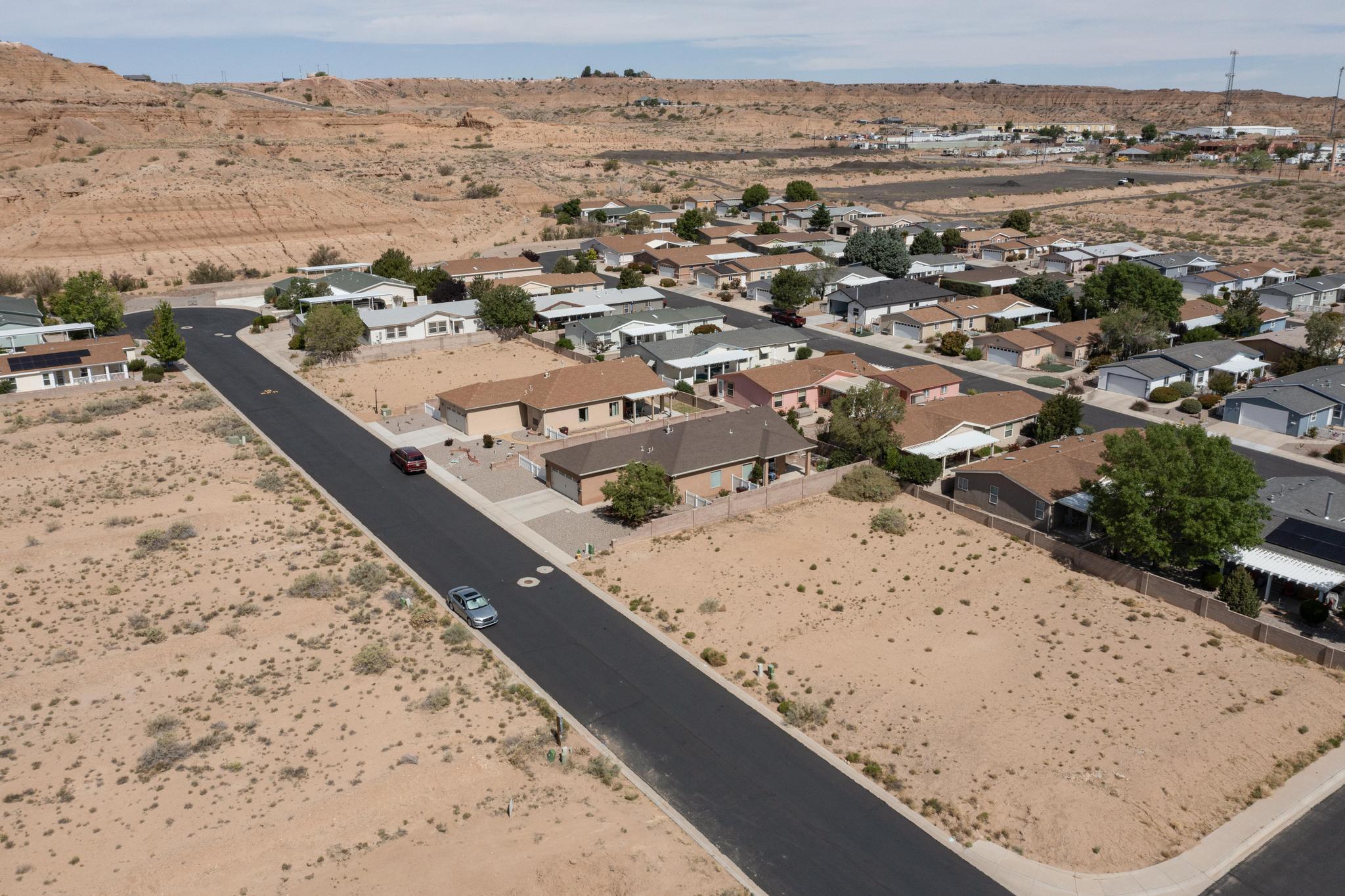 328 SUNRISE BLUFFS Drive