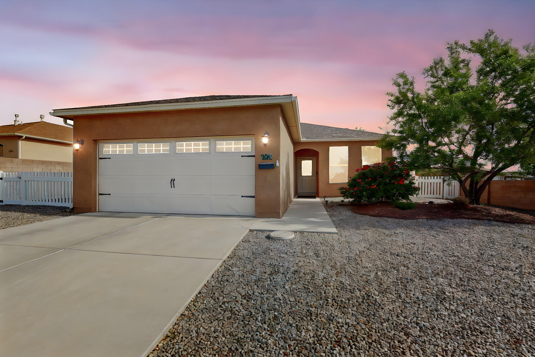 328 SUNRISE BLUFFS Drive