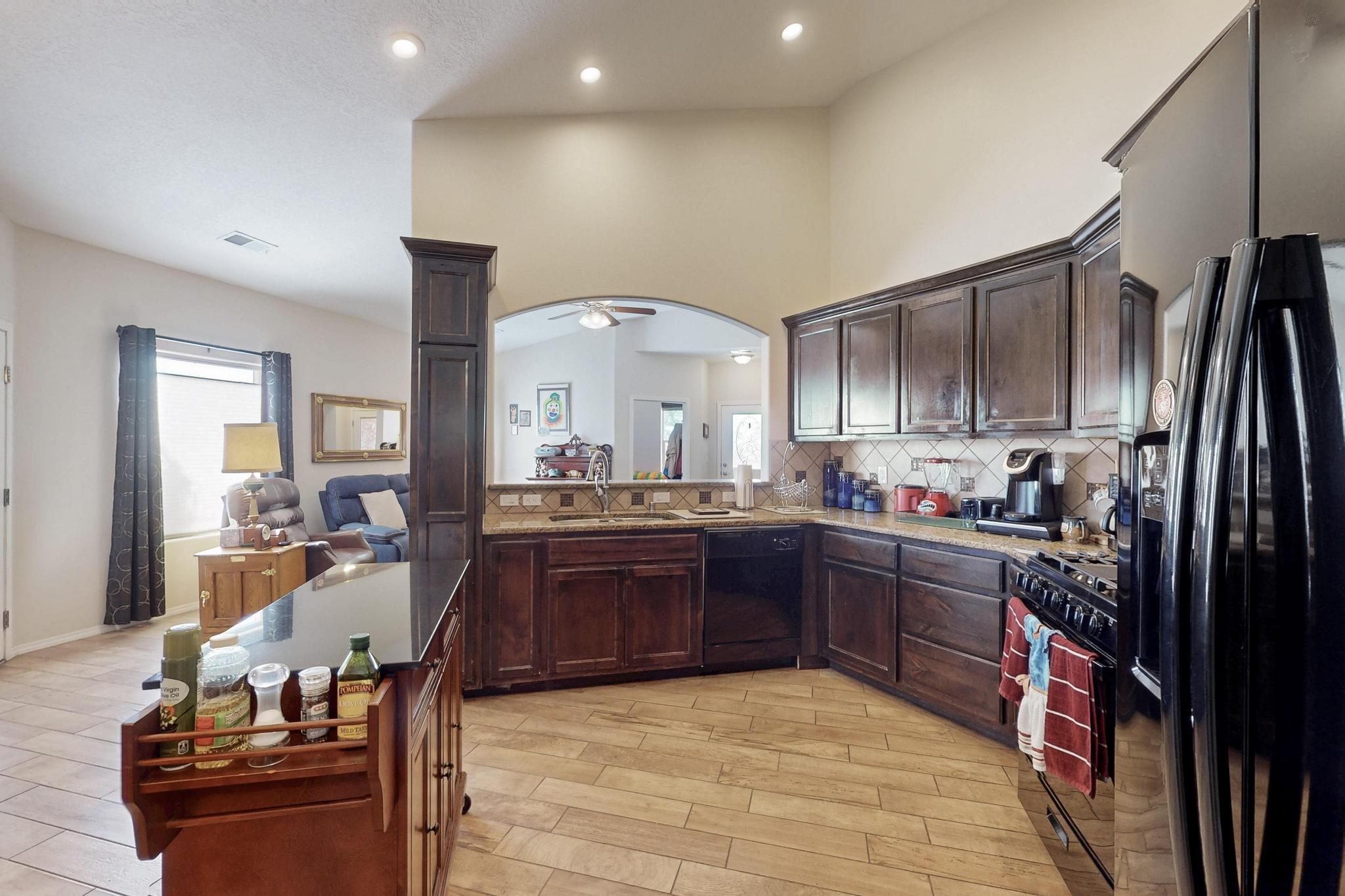 328 SUNRISE BLUFFS Drive