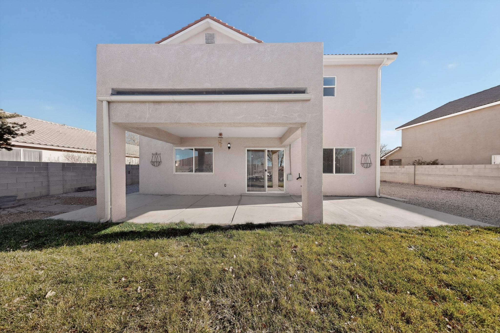 117 EL MUNDO Road