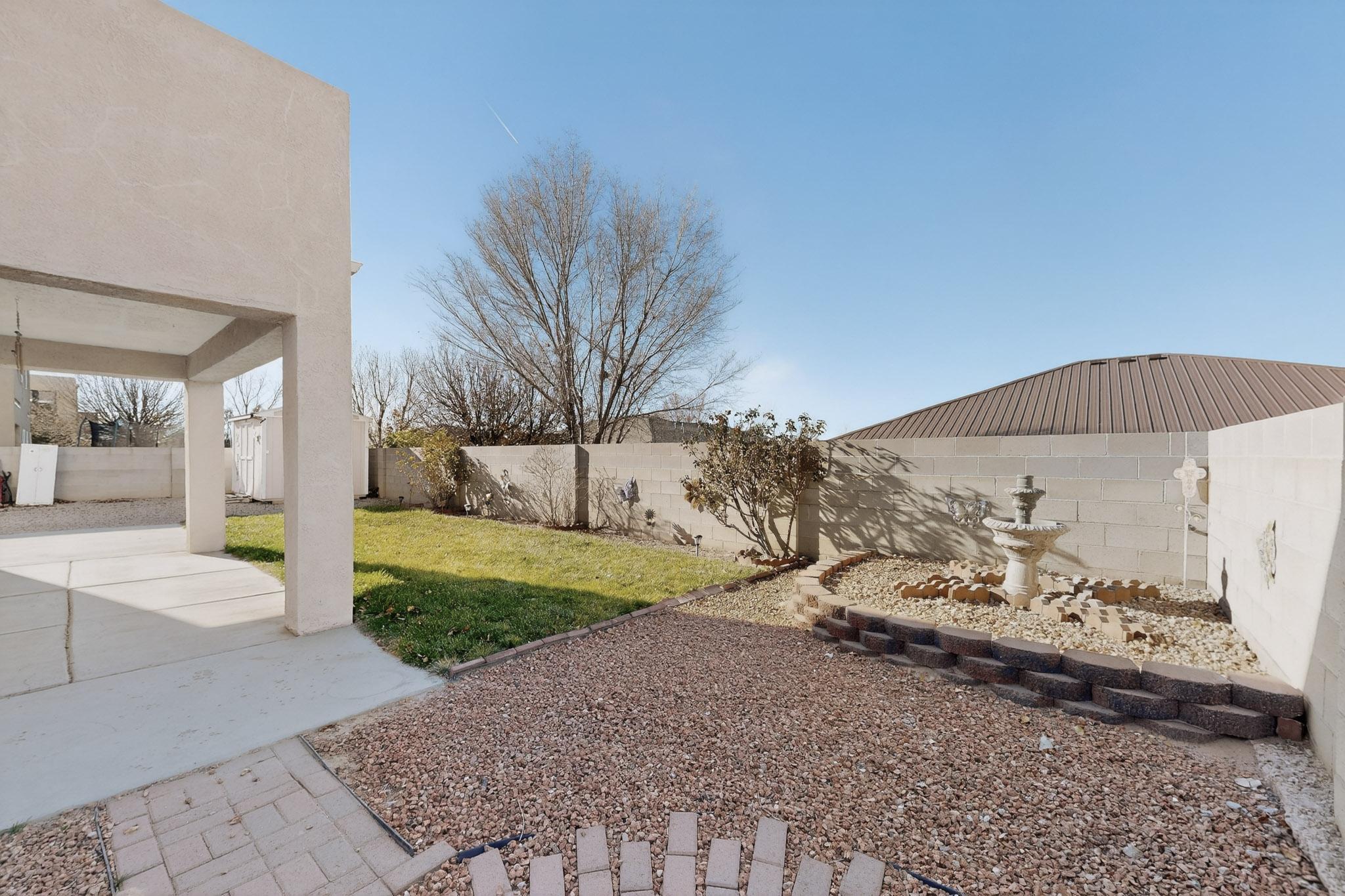 117 EL MUNDO Road
