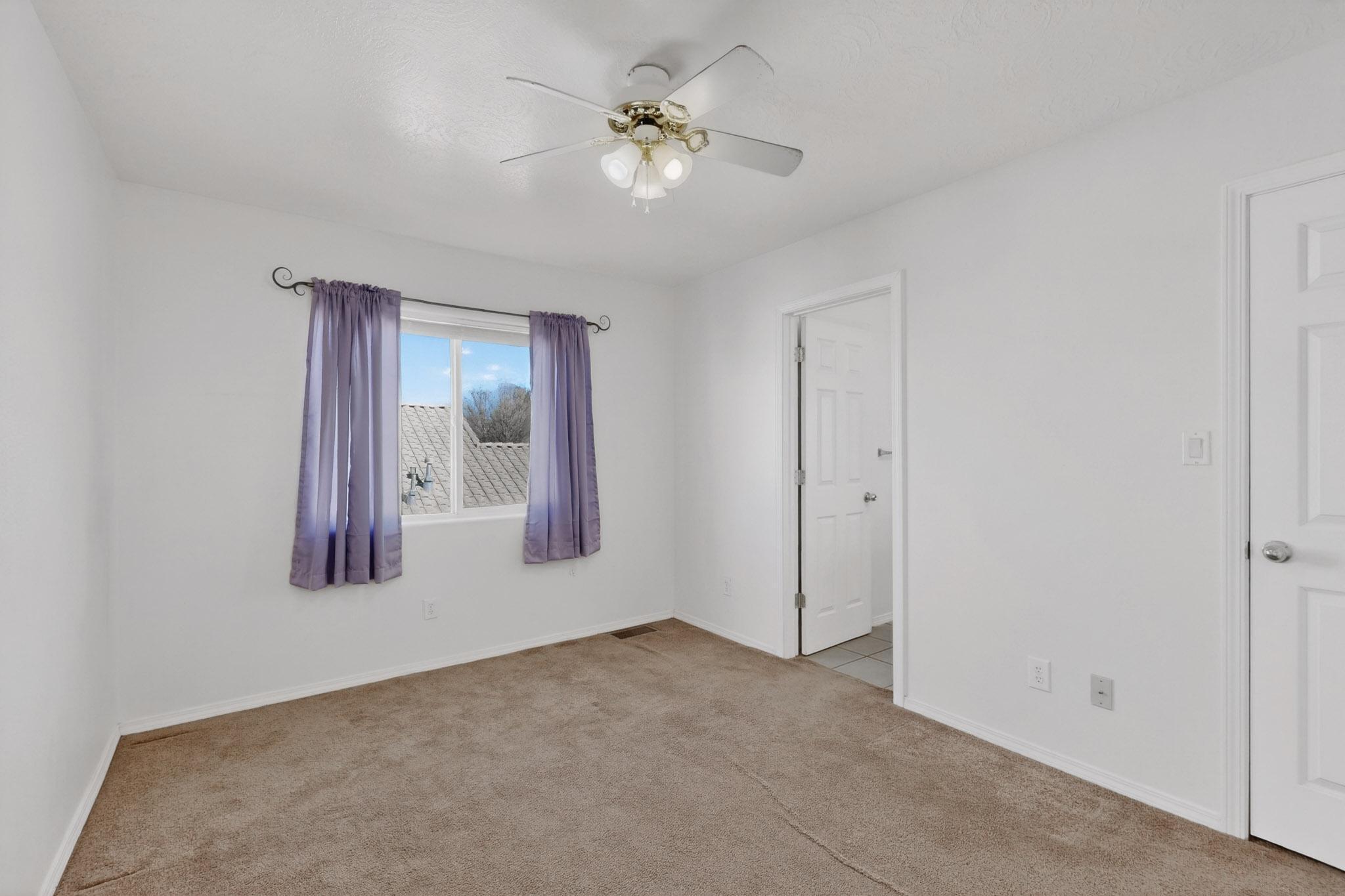 117 EL MUNDO Road