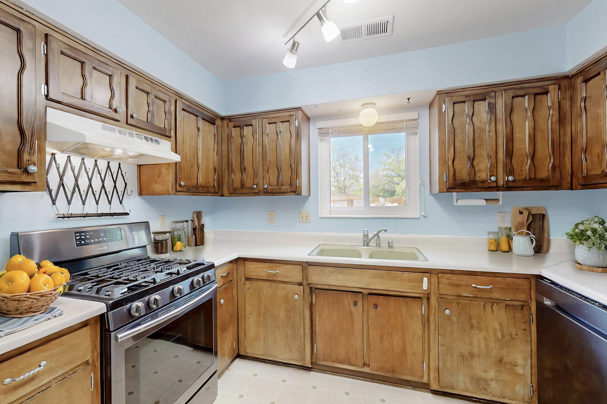 508 San Juan De Rio Drive SE