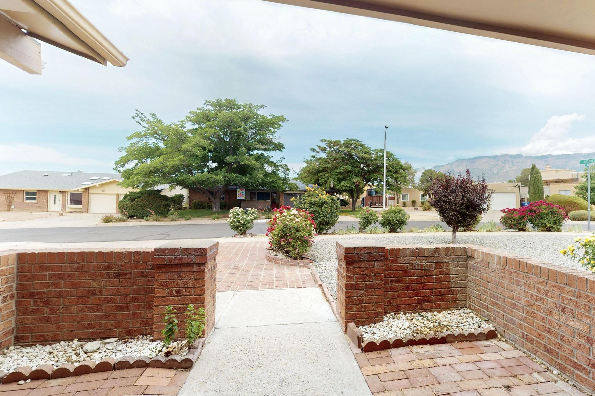 11108 HAGEN Road NE