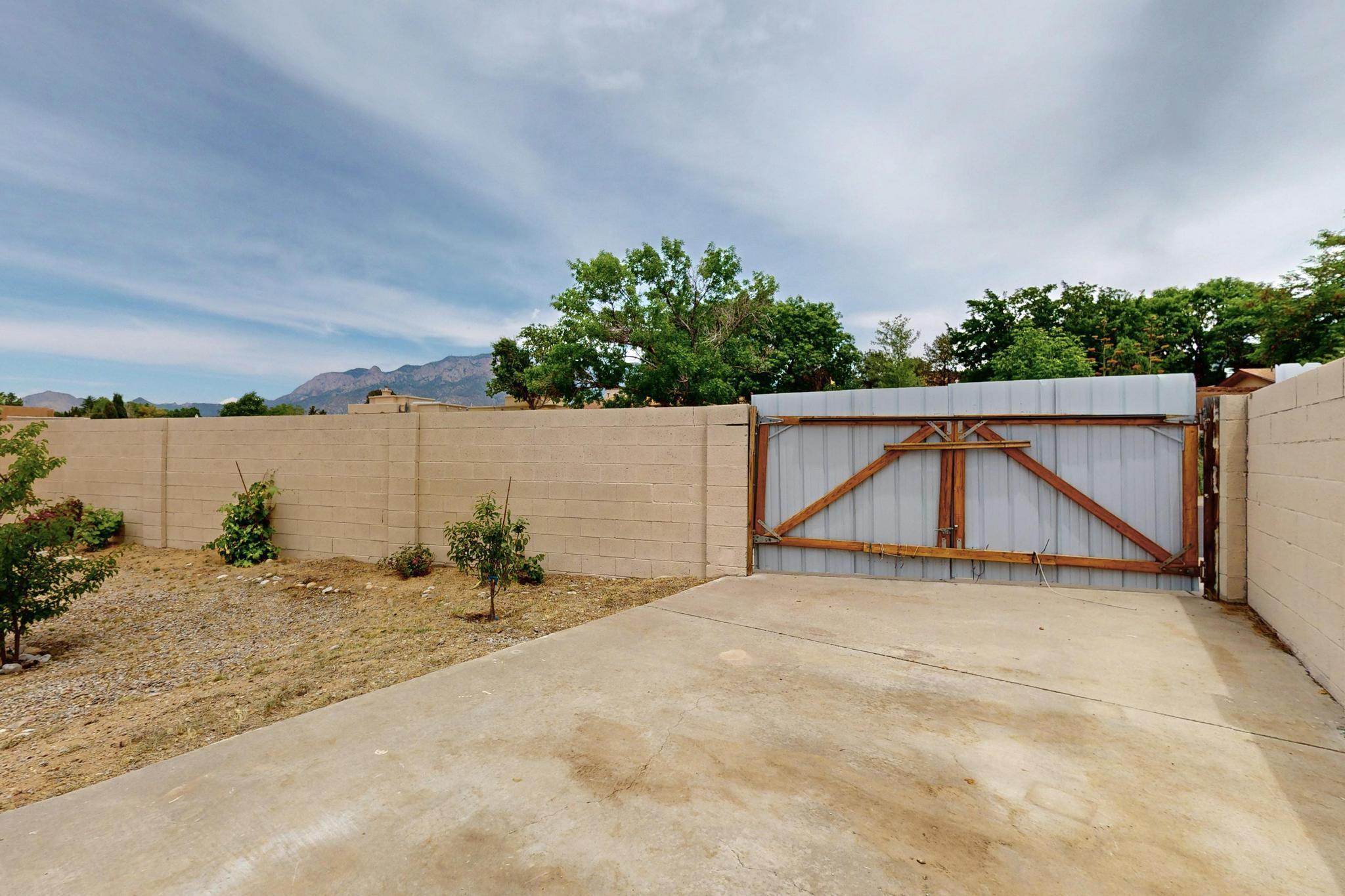 11108 HAGEN Road NE