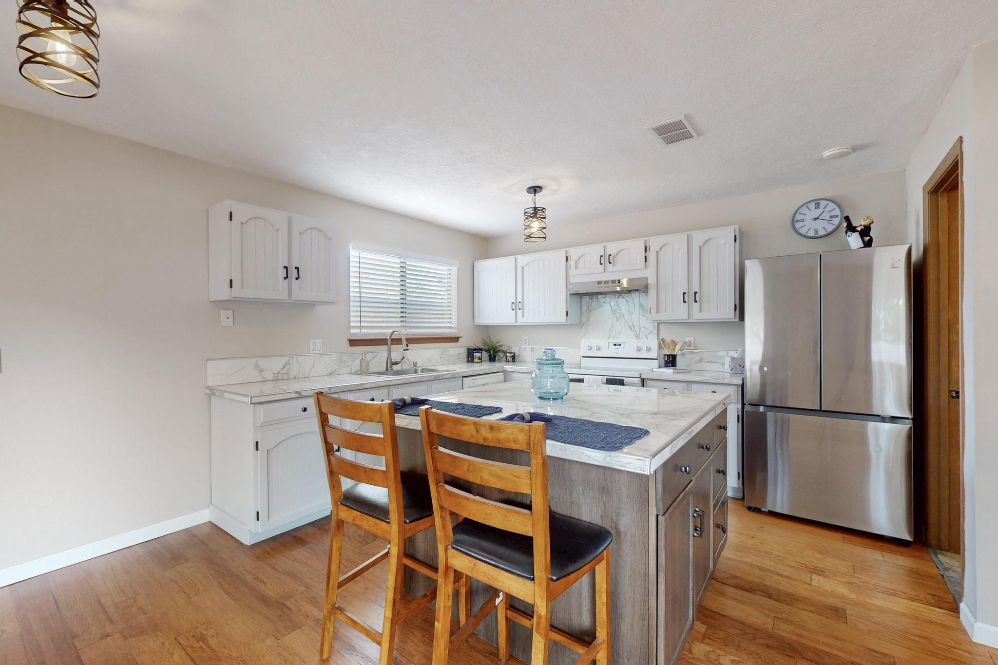 11108 HAGEN Road NE