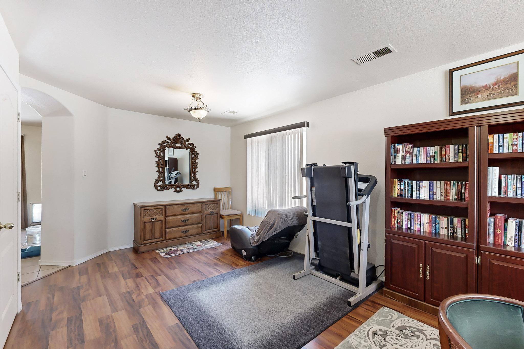 9809 SUN CHASER Trail SW