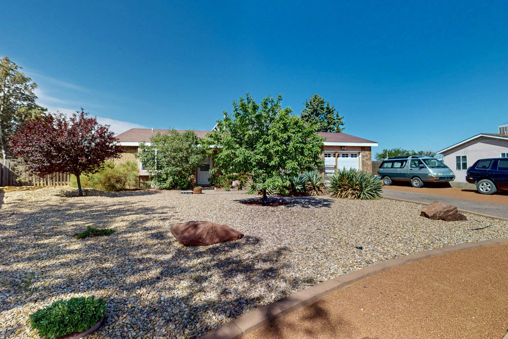 430 VANCOUVER Place SE