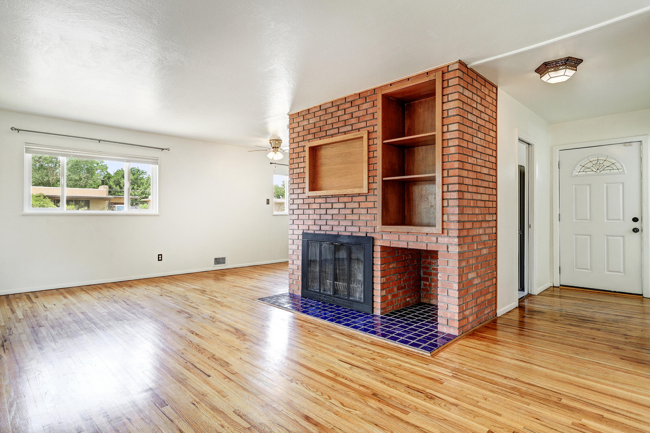 1835 SOLANO Drive NE