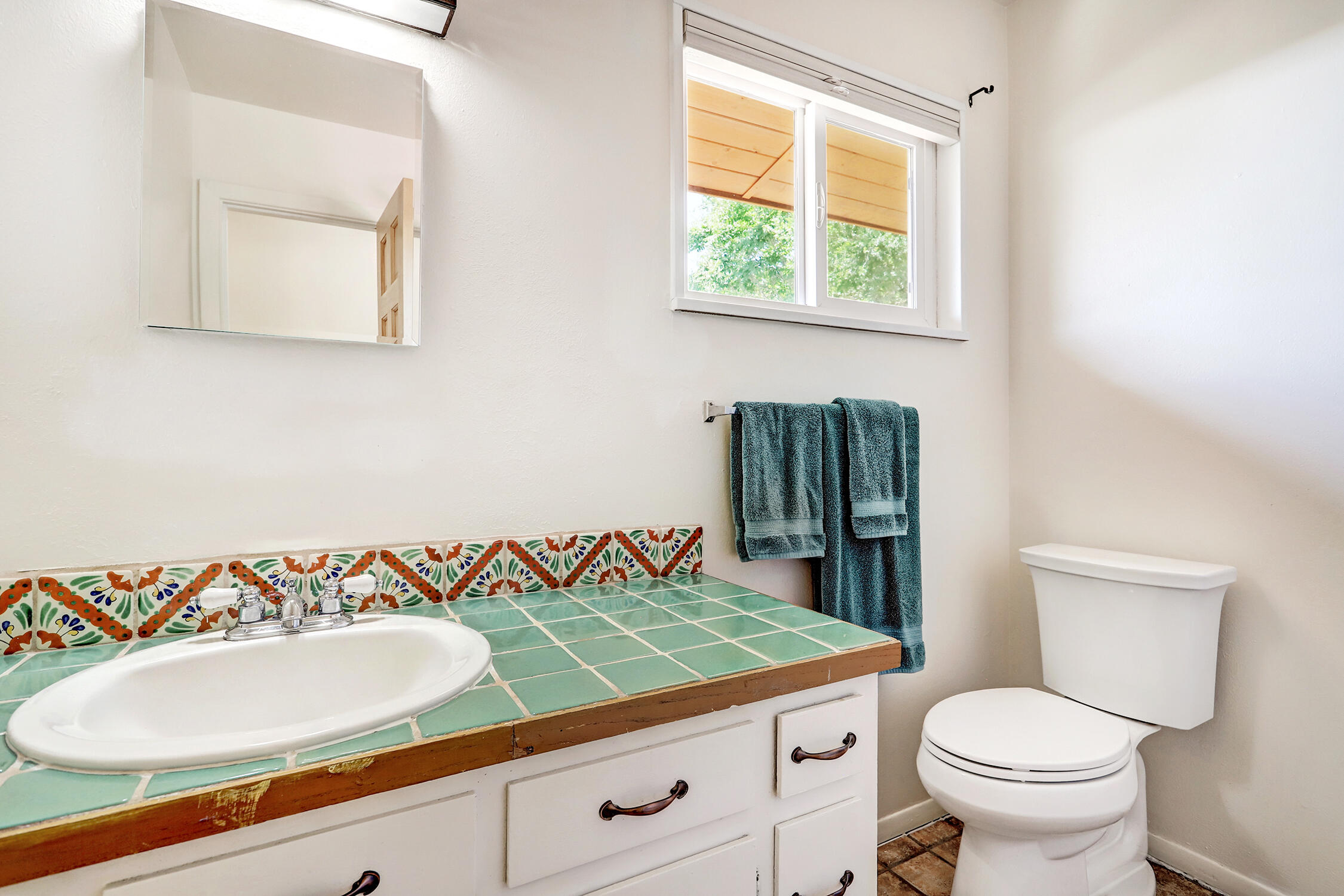 1835 SOLANO Drive NE