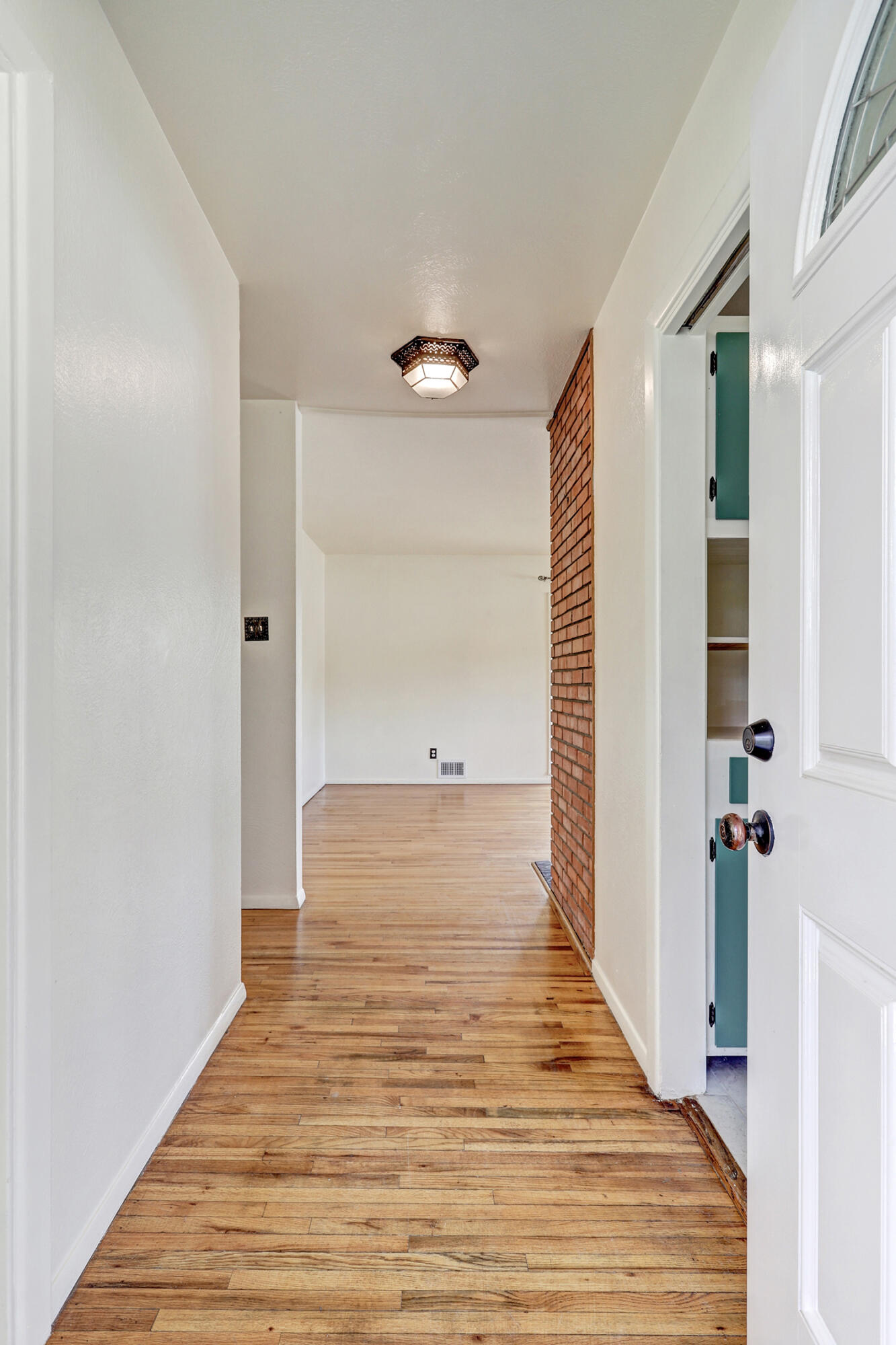 1835 SOLANO Drive NE