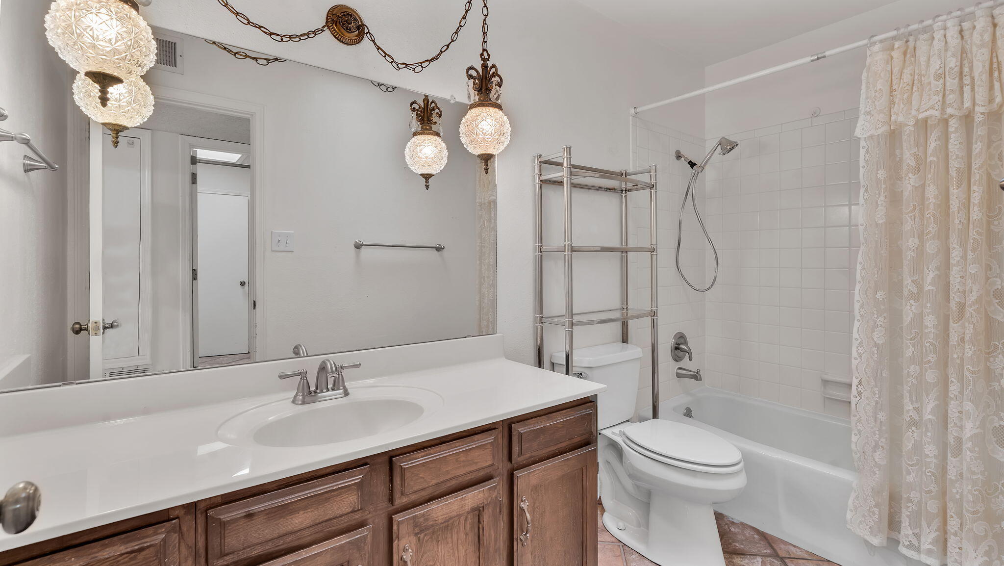 6600 AVENIDA LA COSTA NE