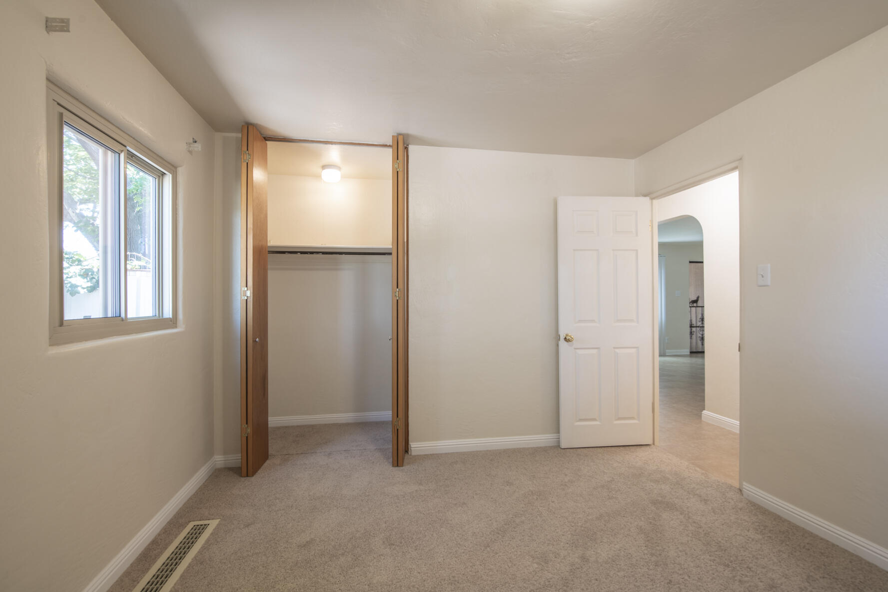 3027 GENERAL CHENNAULT Street NE