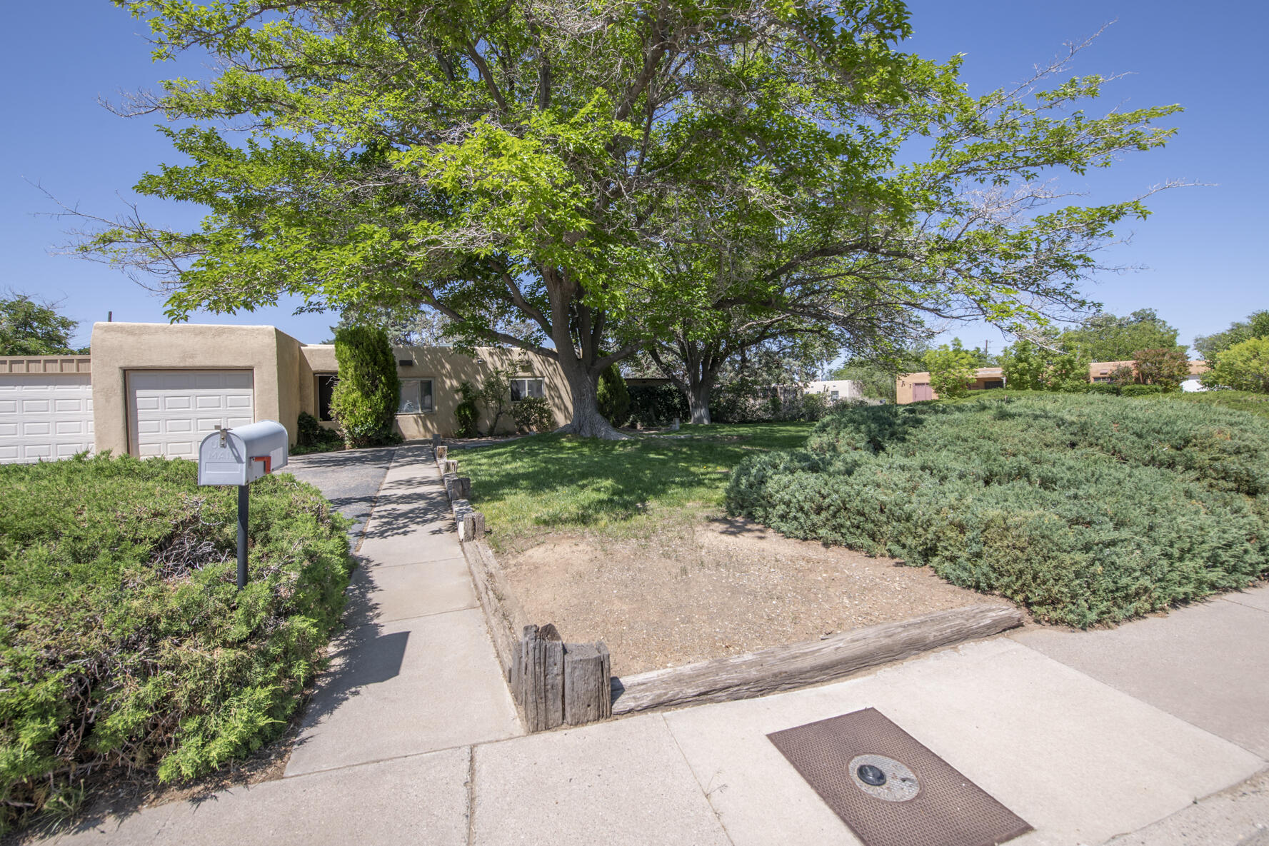 3027 GENERAL CHENNAULT Street NE