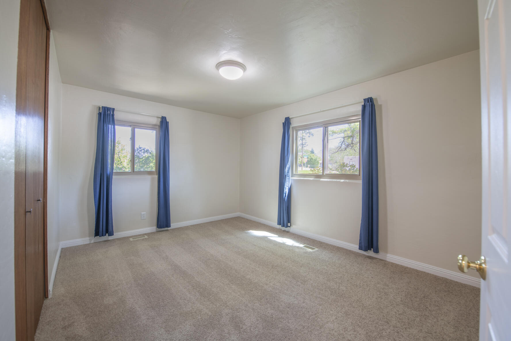 3027 GENERAL CHENNAULT Street NE