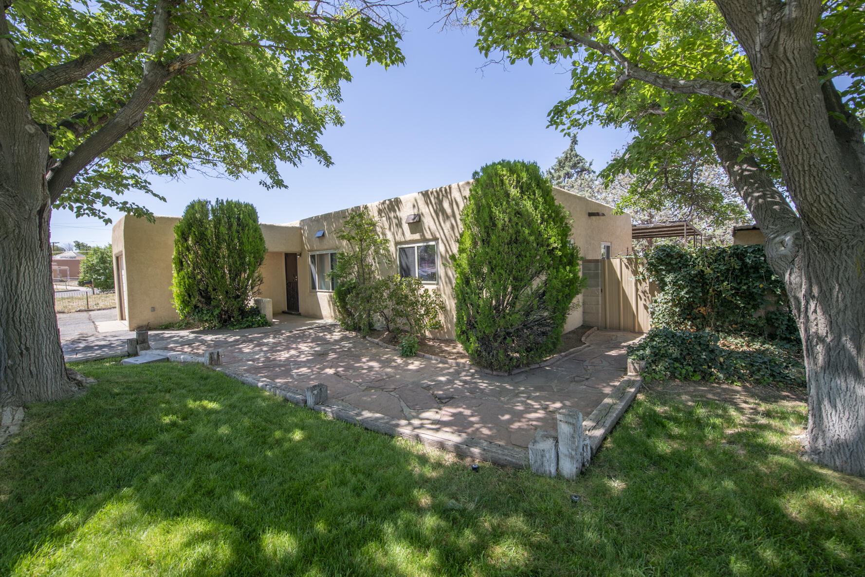 3027 GENERAL CHENNAULT Street NE