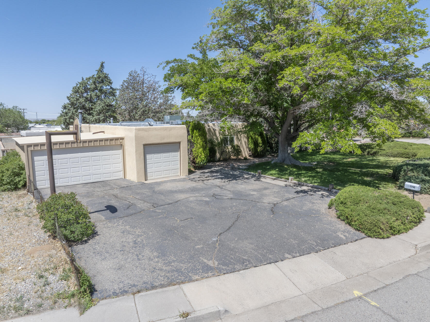 3027 GENERAL CHENNAULT Street NE