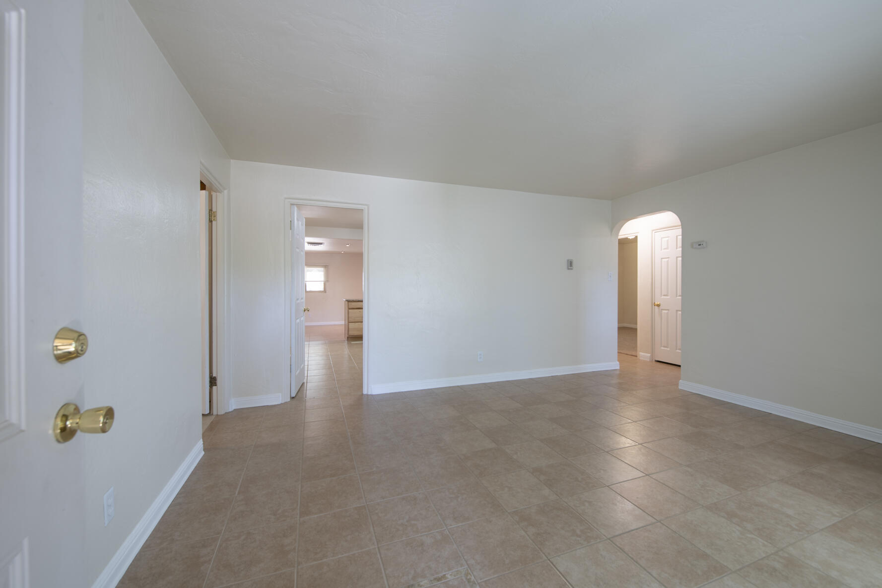 3027 GENERAL CHENNAULT Street NE