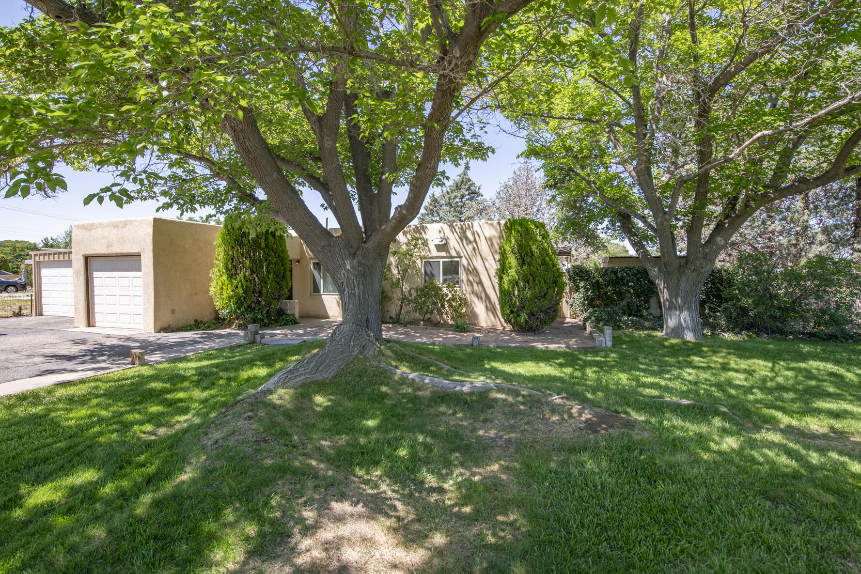 3027 GENERAL CHENNAULT Street NE