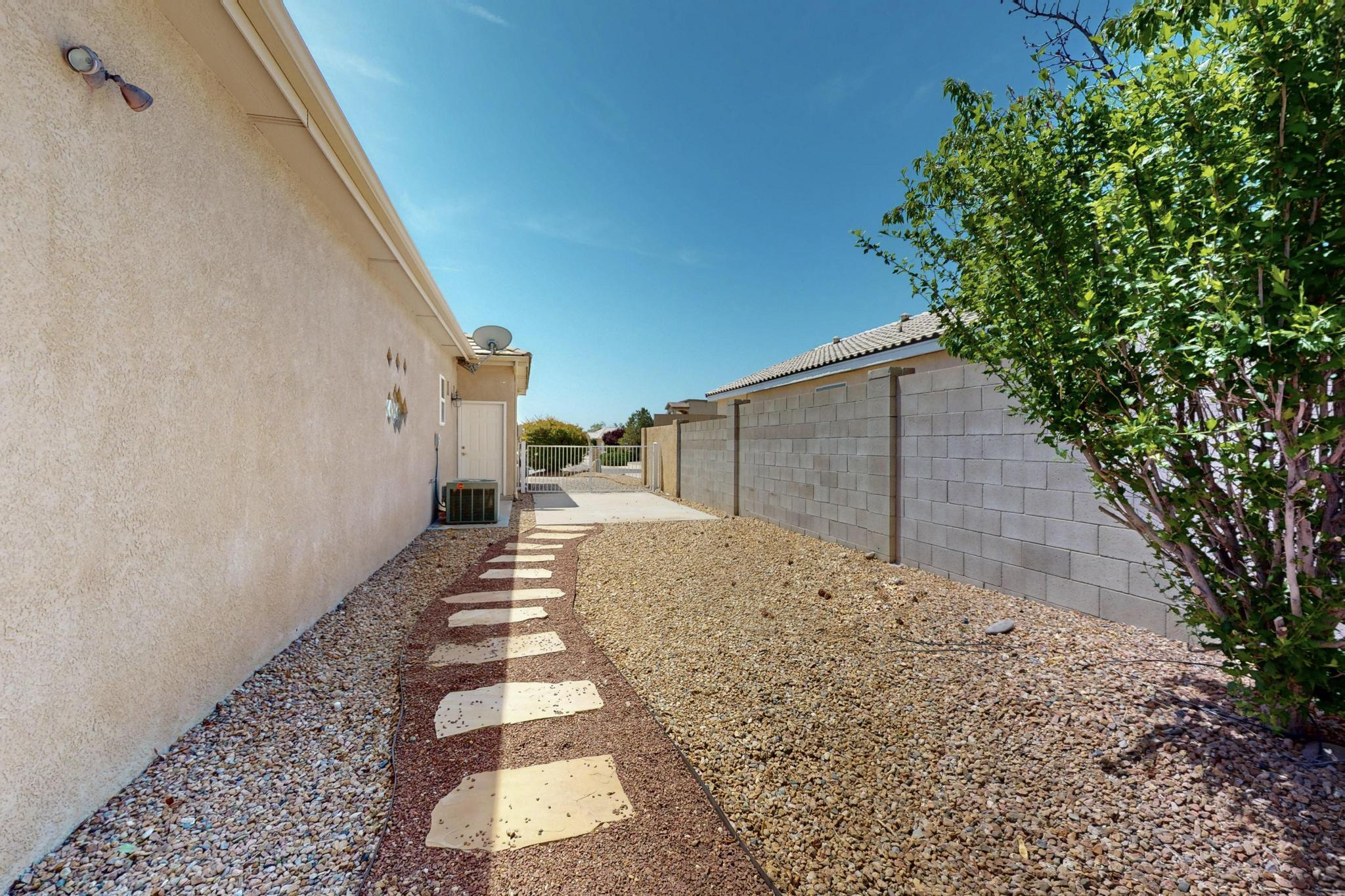 3933 AUGUSTA Drive SE