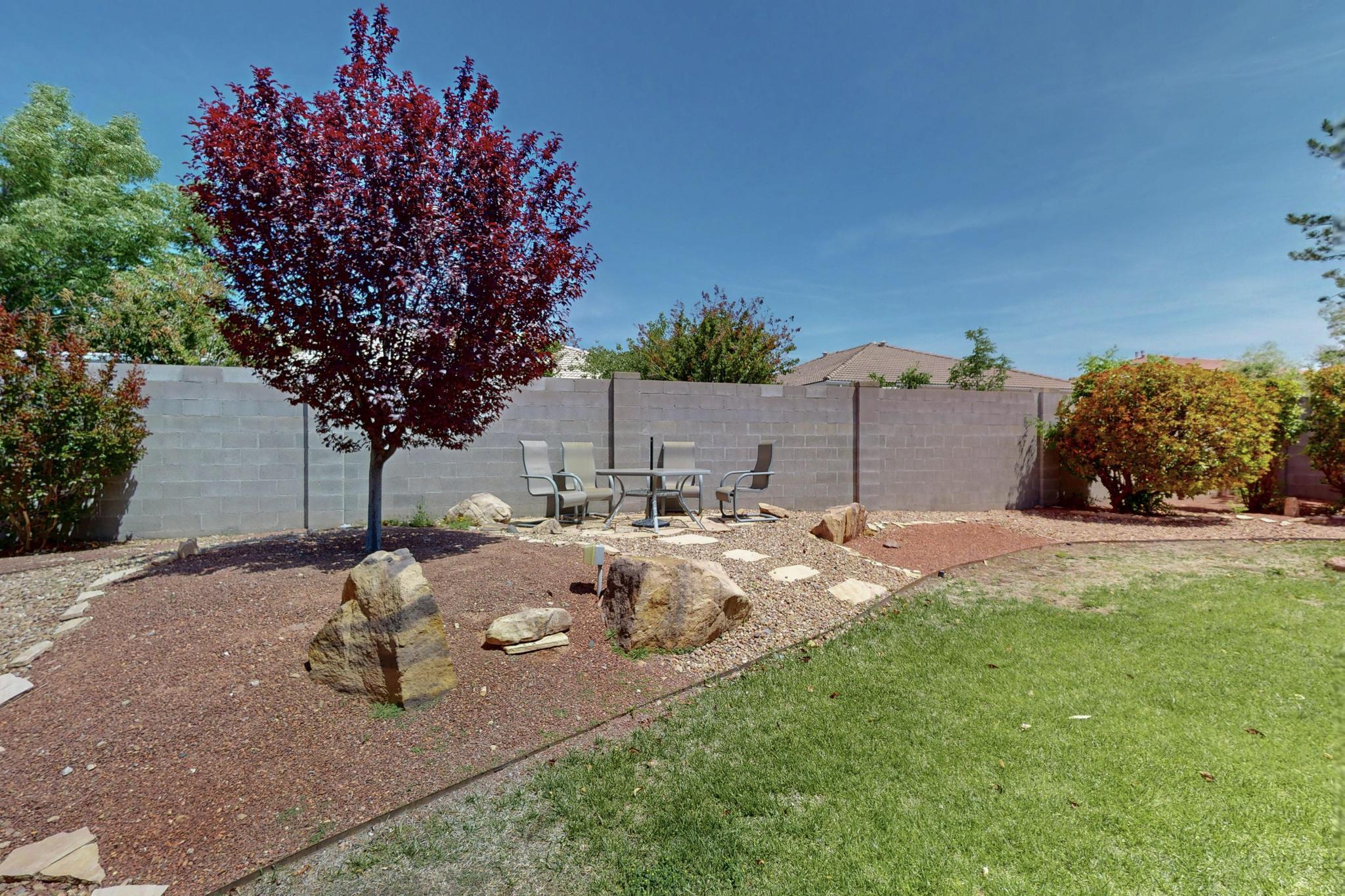 3933 AUGUSTA Drive SE