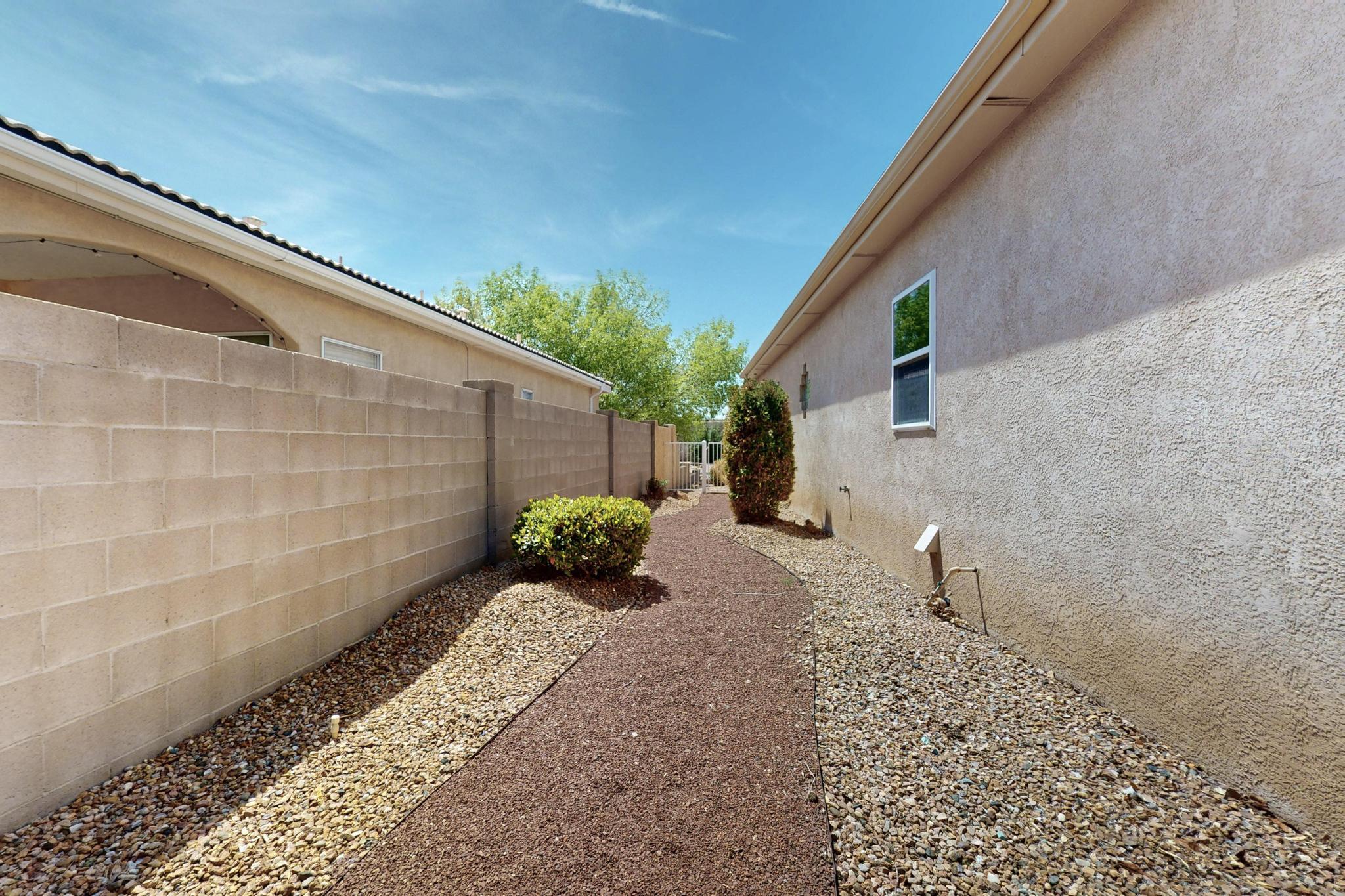 3933 AUGUSTA Drive SE