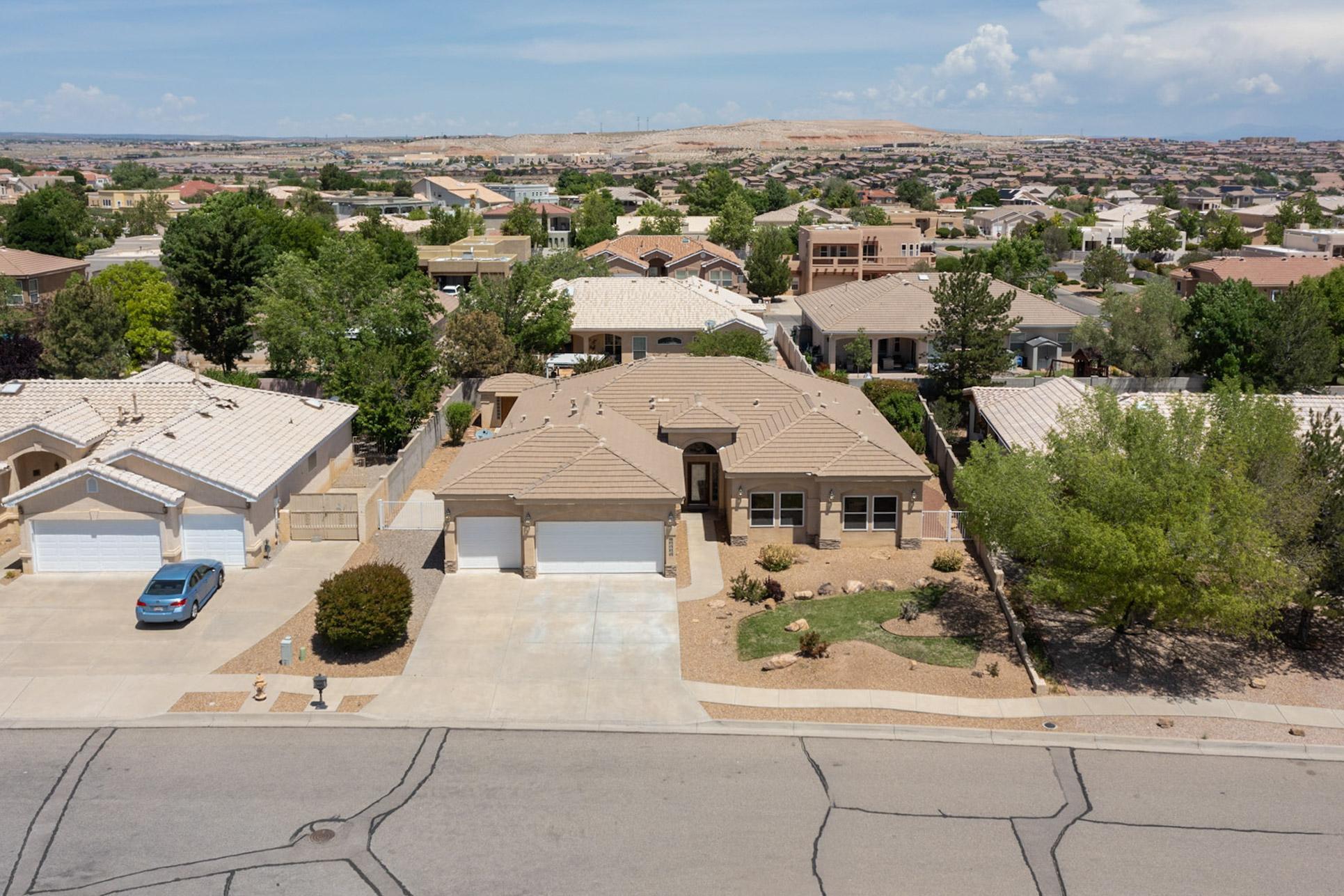 3933 AUGUSTA Drive SE