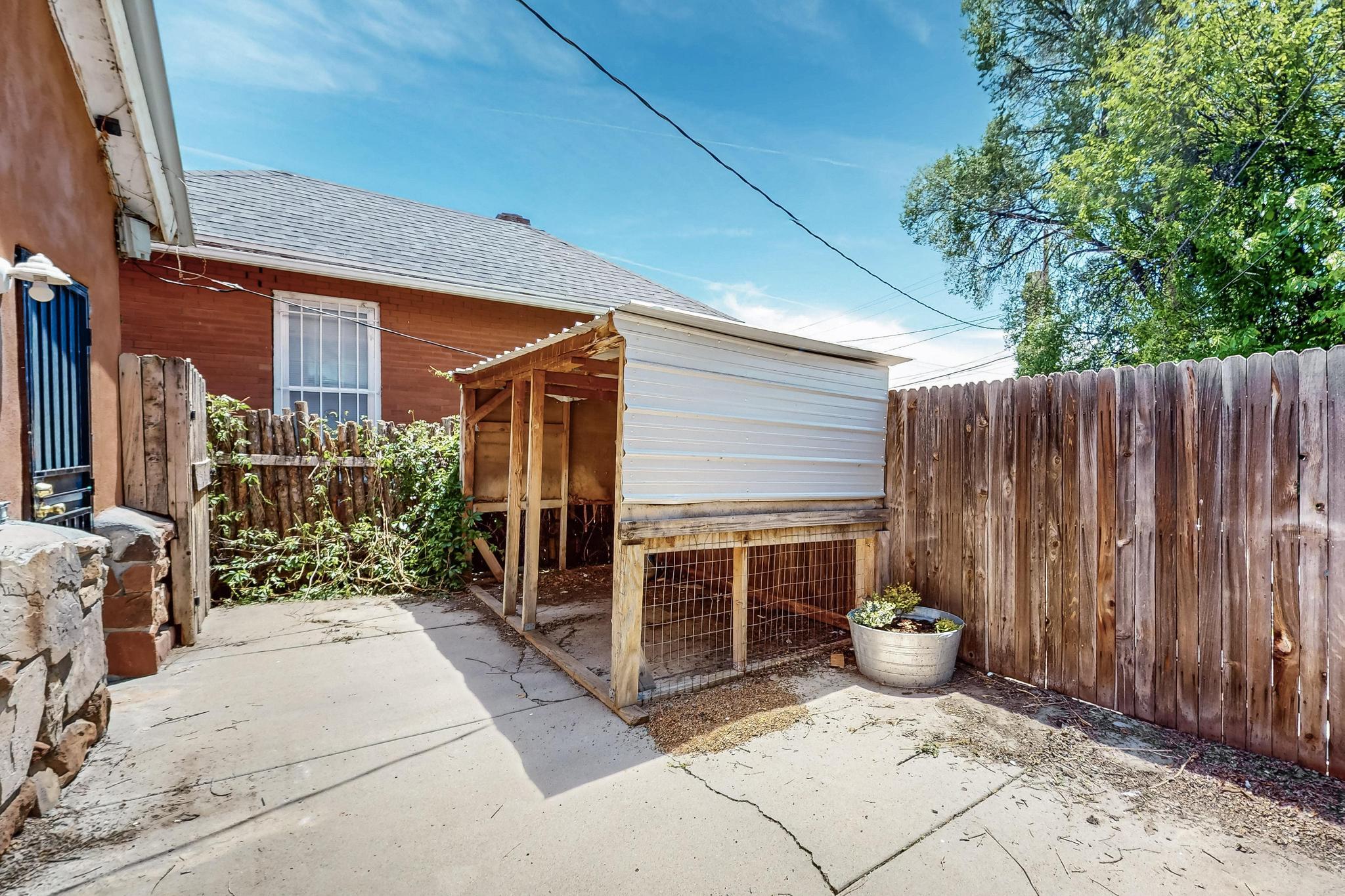 719 6TH Street