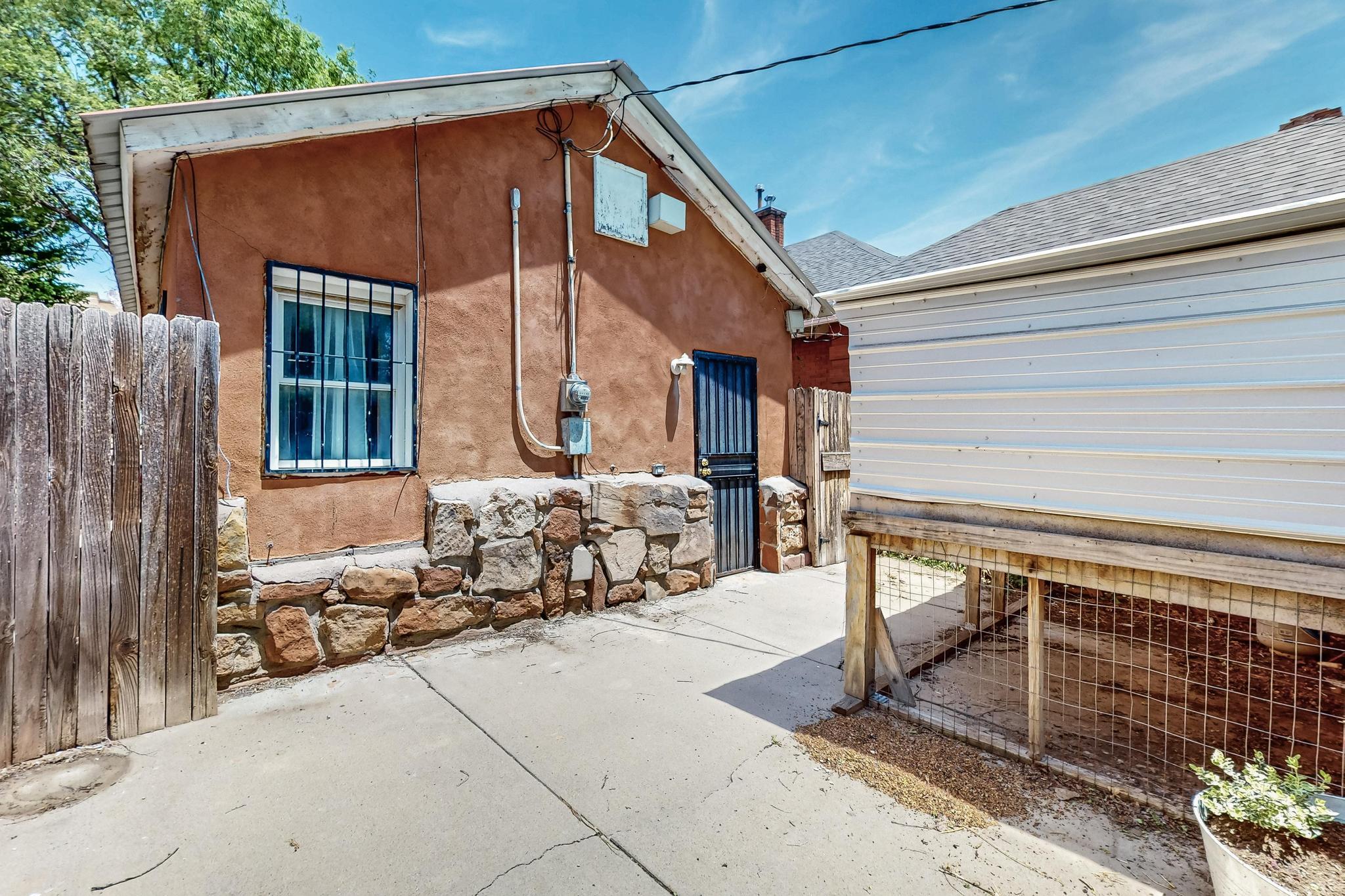 719 6TH Street