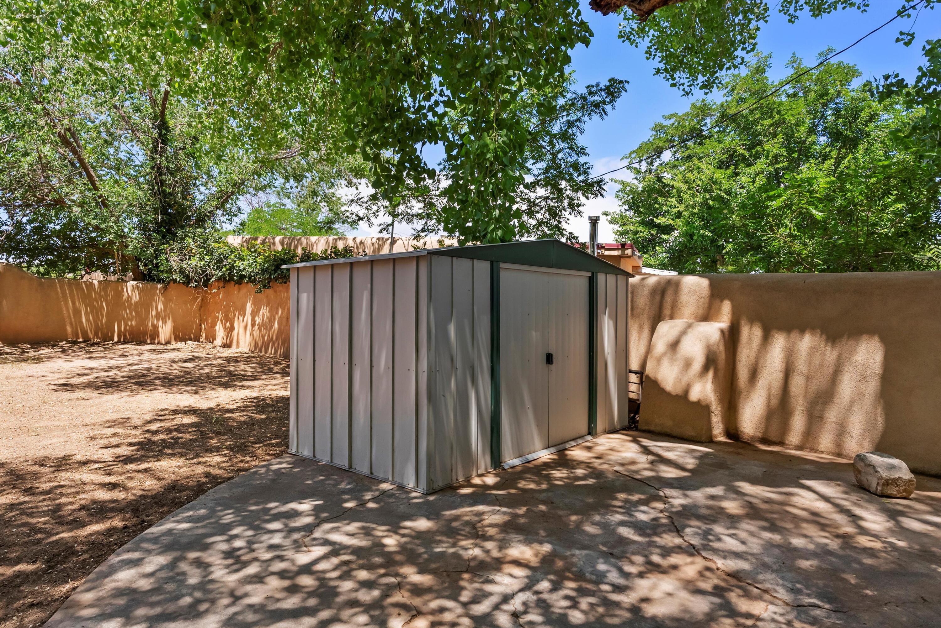 2216 MARIE Place NW