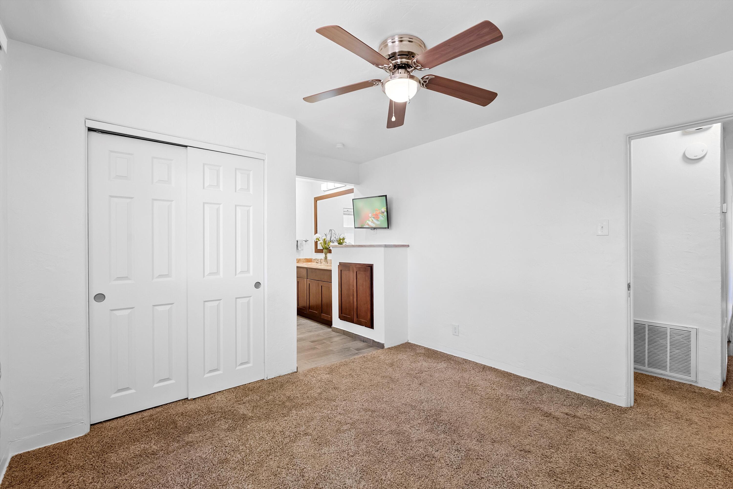 2216 MARIE Place NW