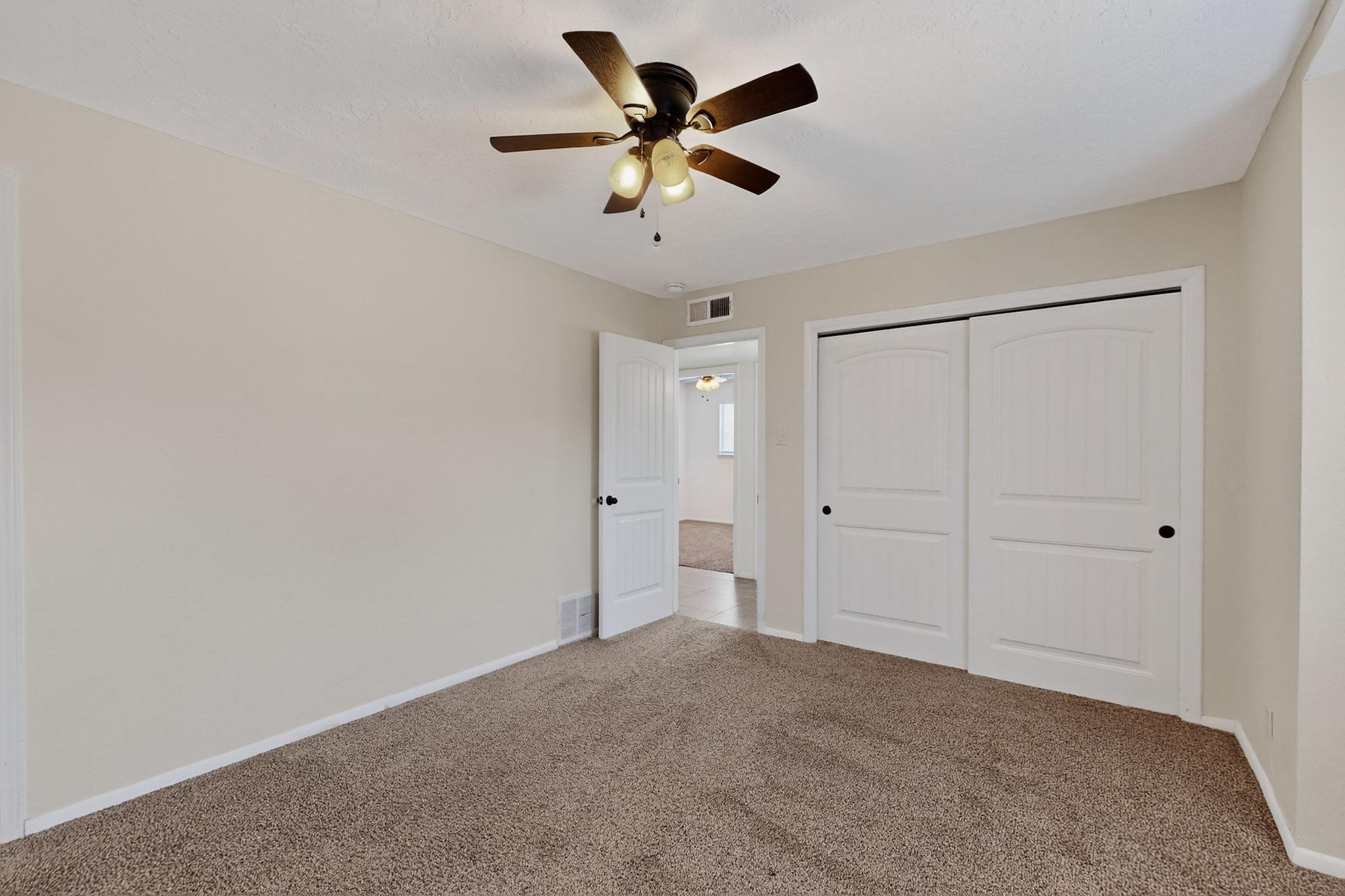 5644 DRAKE Avenue NW