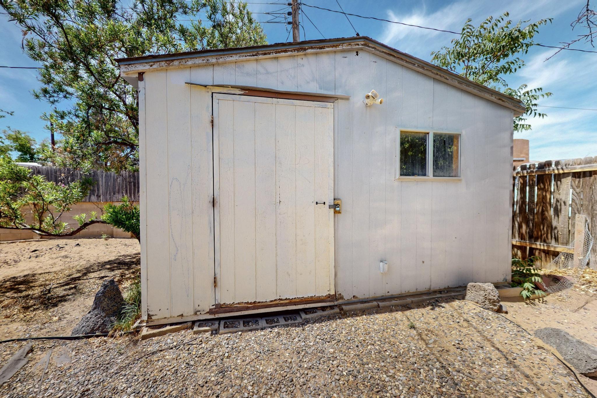 5644 DRAKE Avenue NW