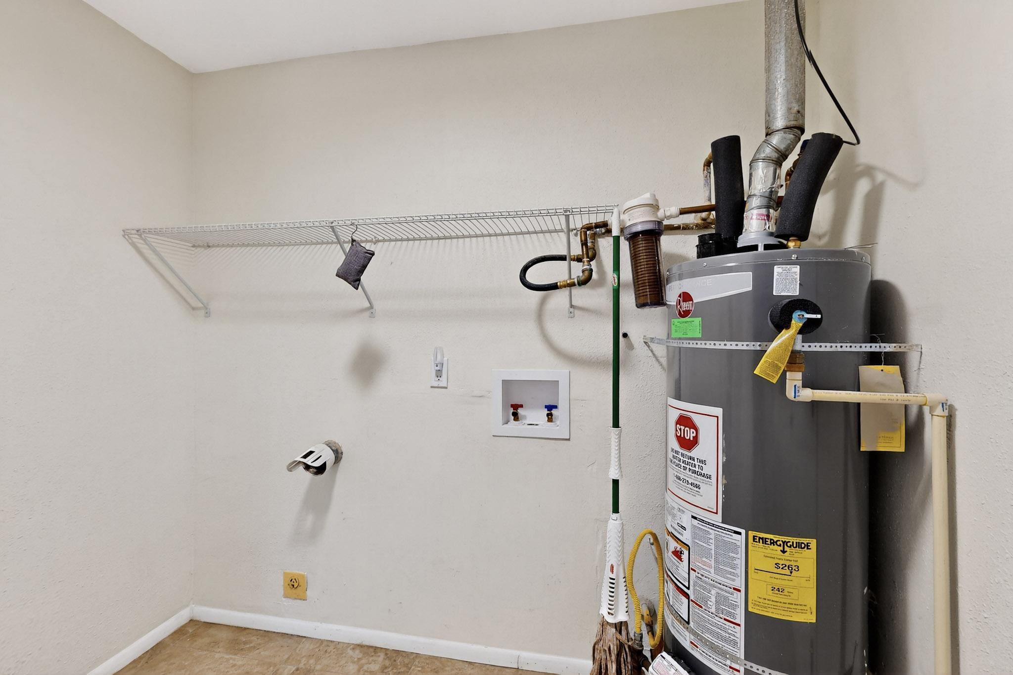 5644 DRAKE Avenue NW