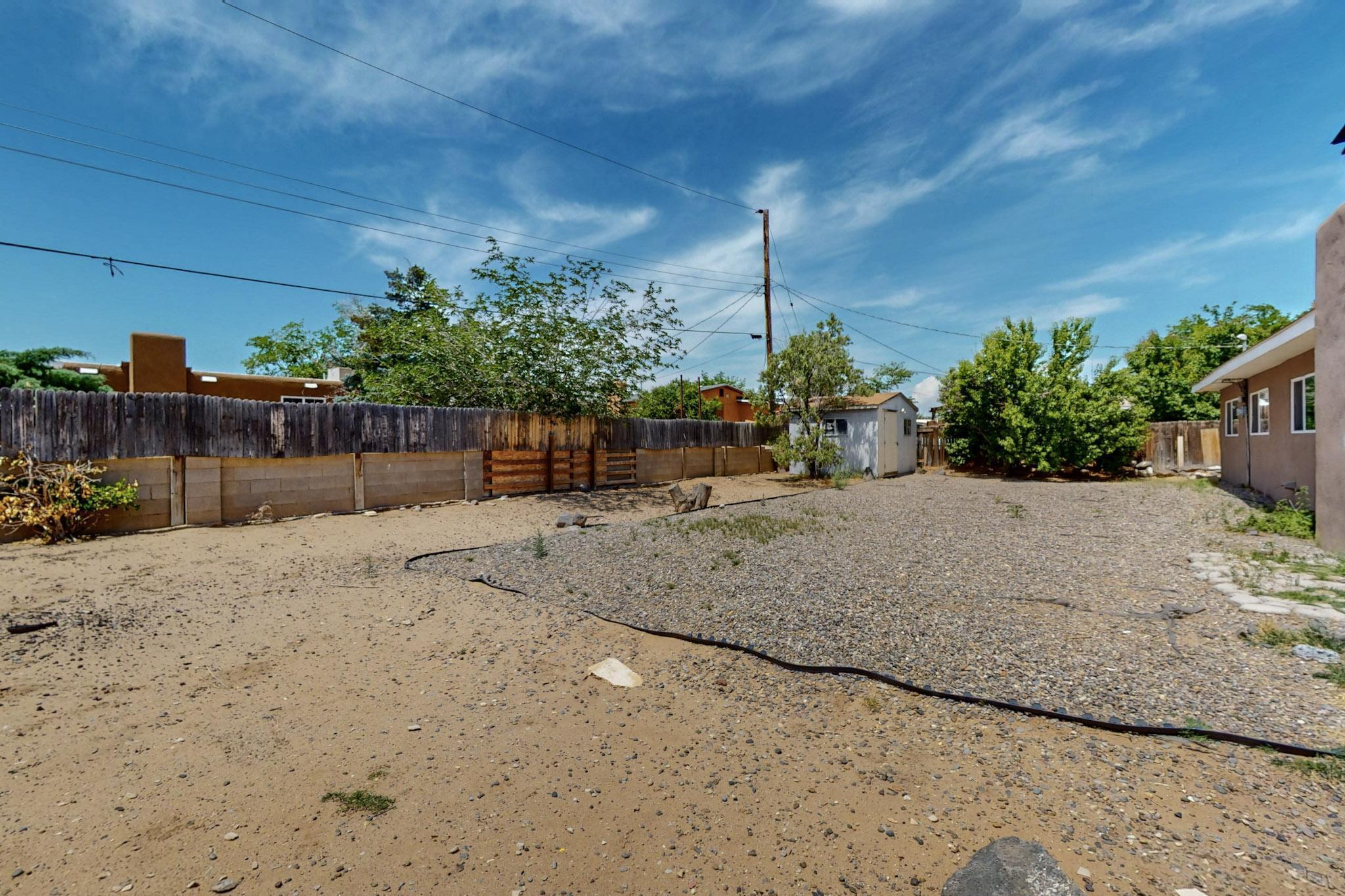 5644 DRAKE Avenue NW