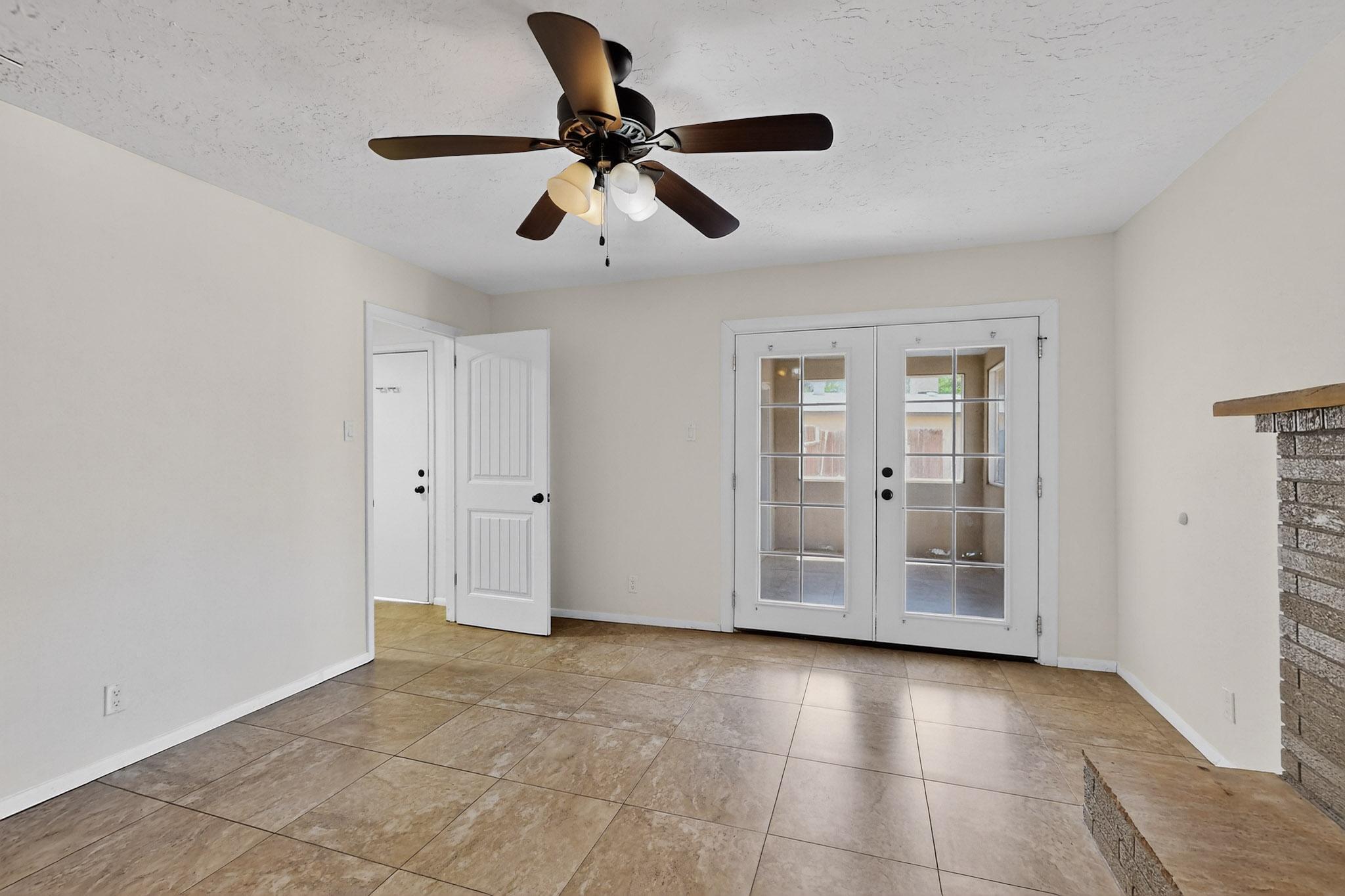 5644 DRAKE Avenue NW