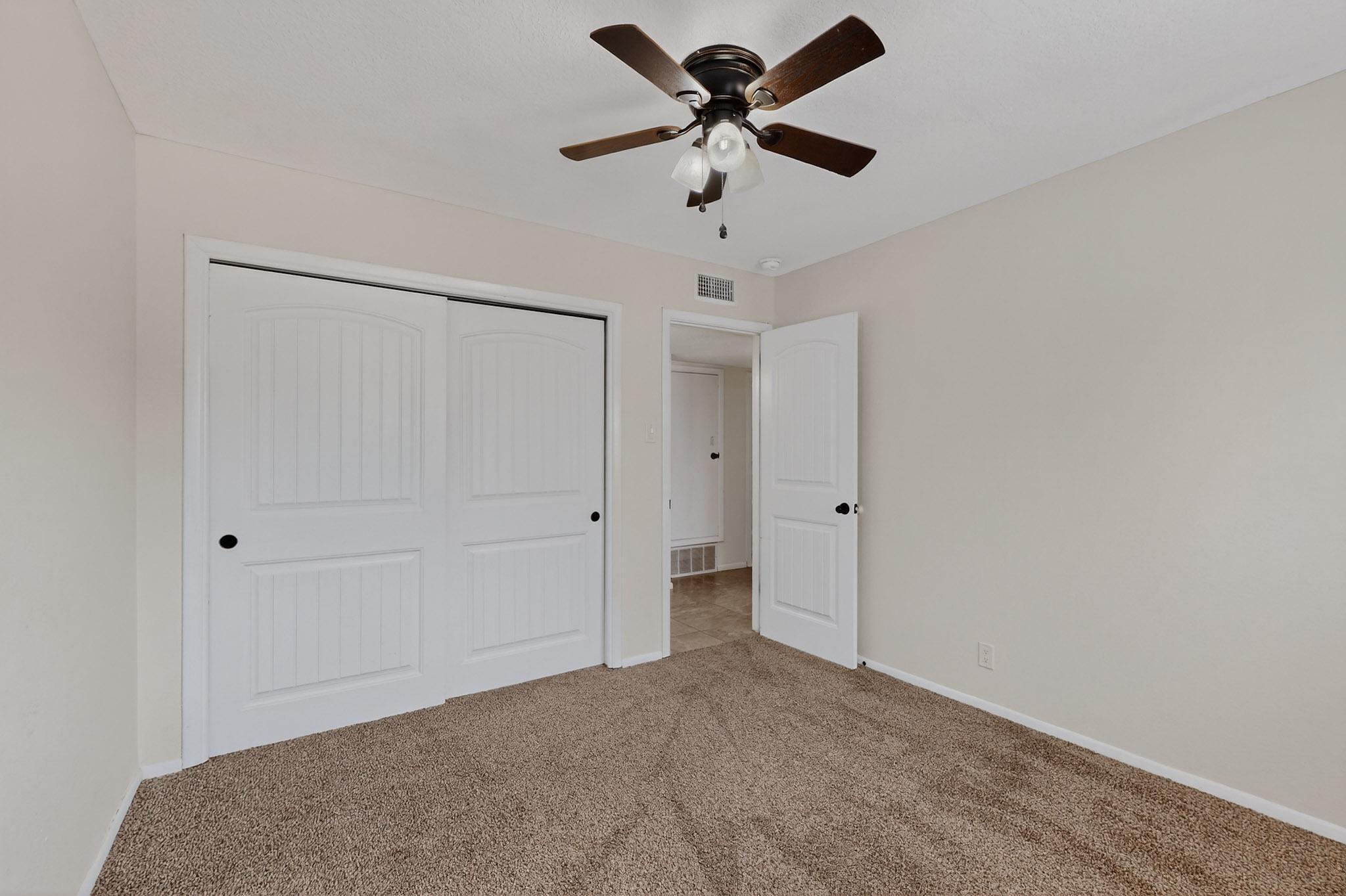 5644 DRAKE Avenue NW