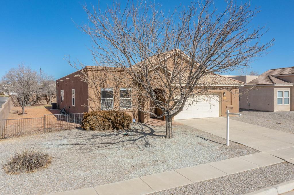 2201 VIA SONATA Road SE