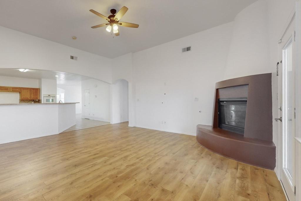 2201 VIA SONATA Road SE