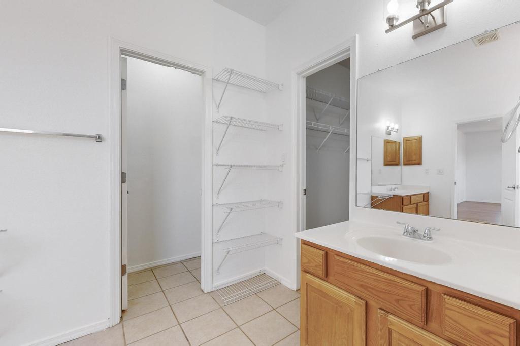 2201 VIA SONATA Road SE