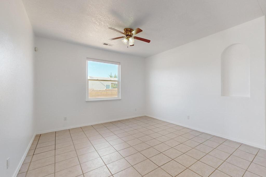 2201 VIA SONATA Road SE