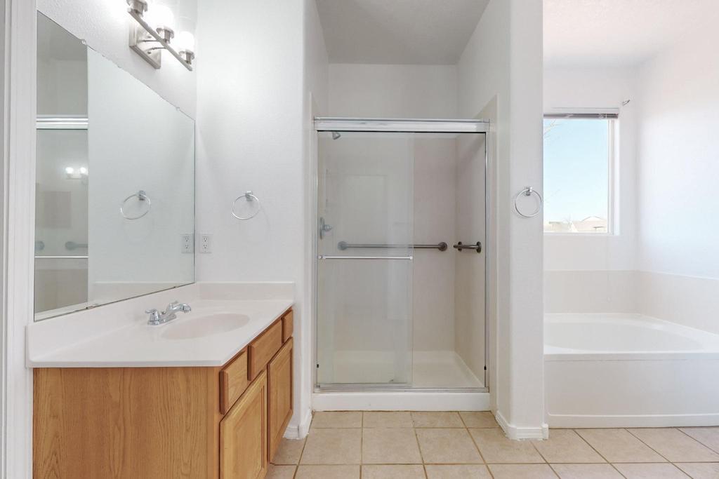 2201 VIA SONATA Road SE