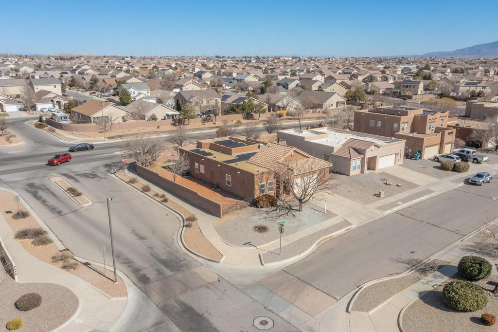 2201 VIA SONATA Road SE