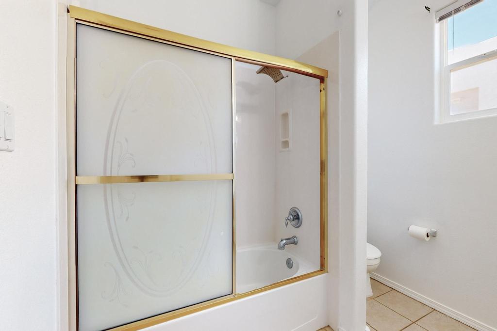 2201 VIA SONATA Road SE