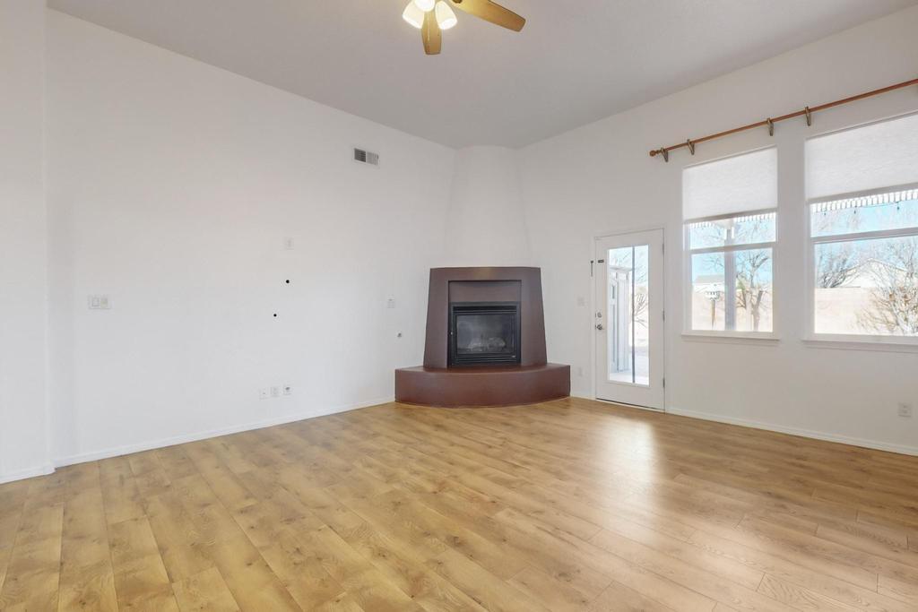 2201 VIA SONATA Road SE