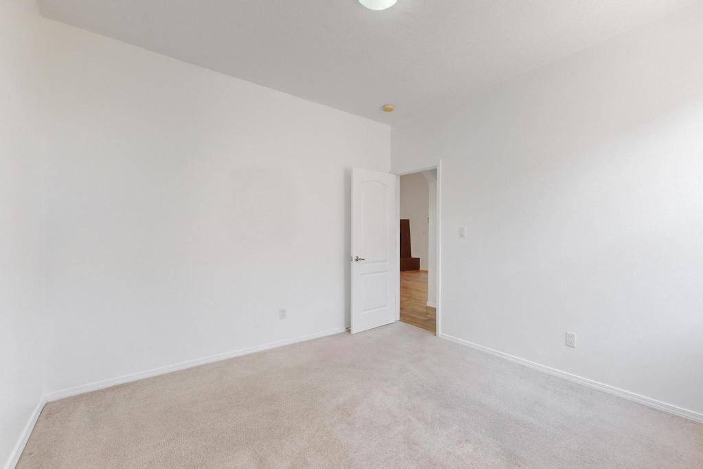 2201 VIA SONATA Road SE