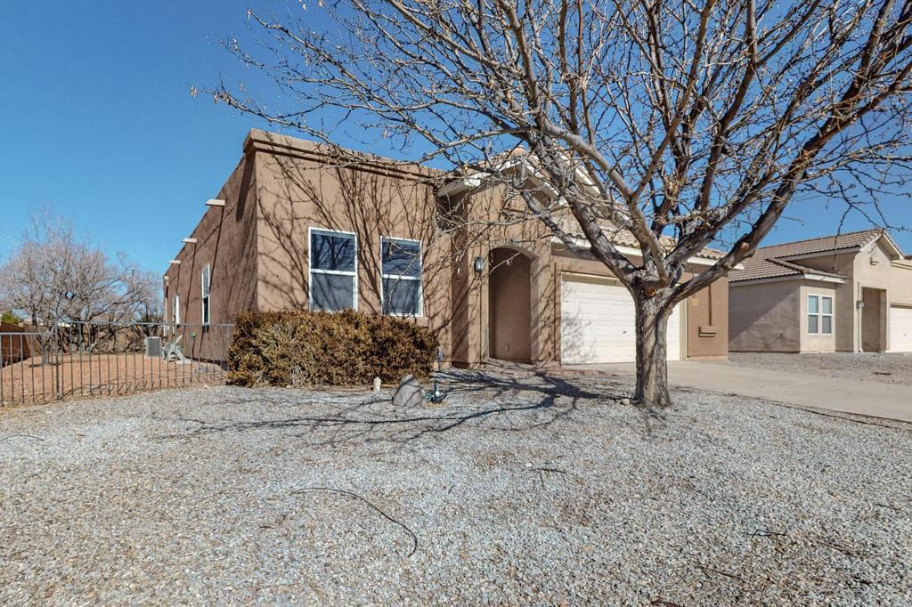 2201 VIA SONATA Road SE